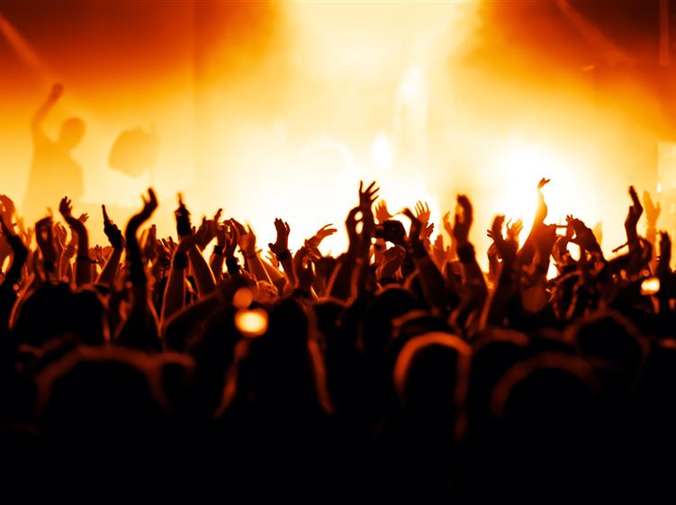 Discothèque Le Pacha à 1 km