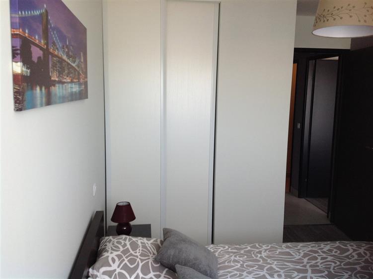 Chambre avec TV lit 160x200